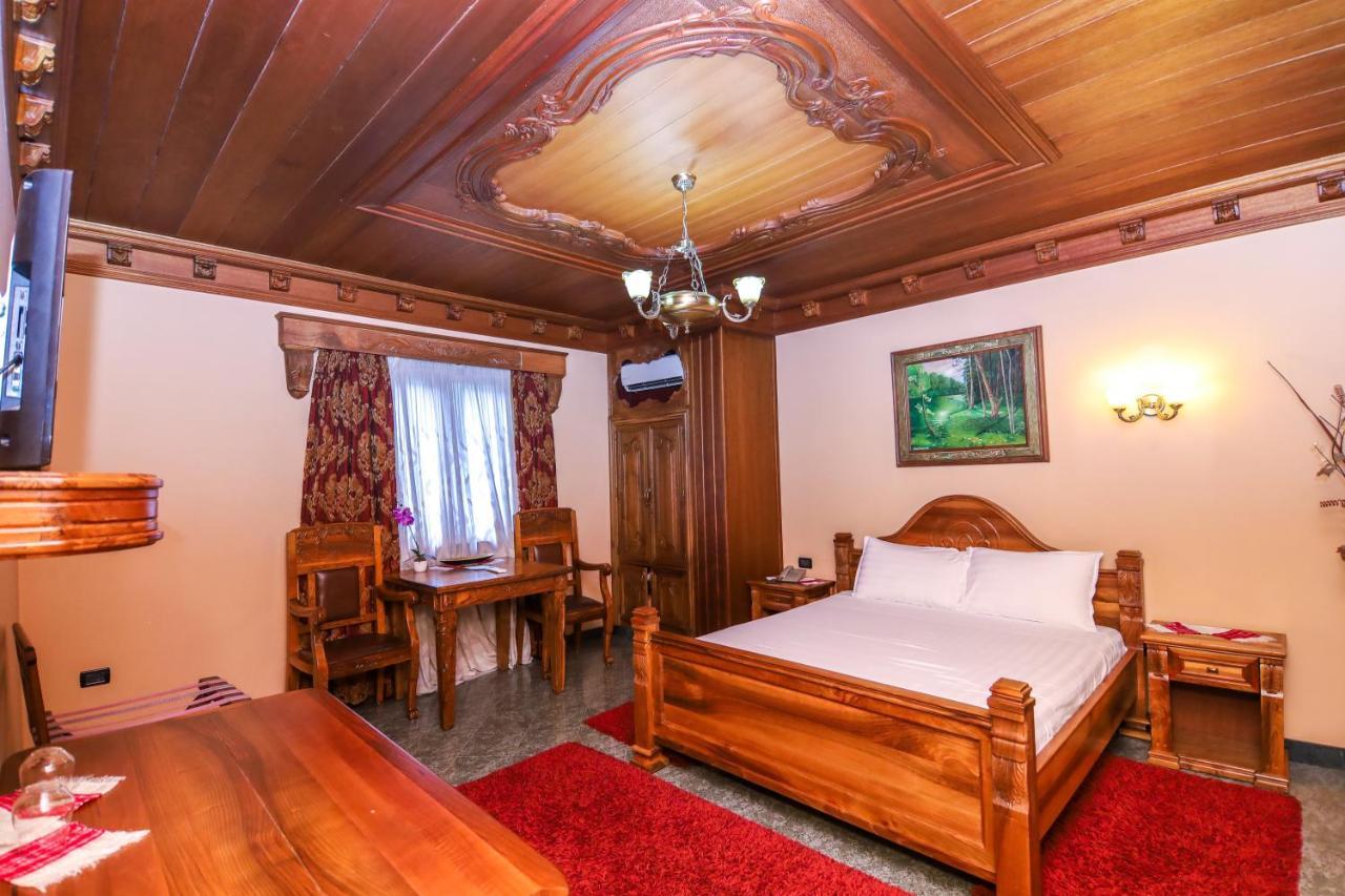 Brilant Antik Center Hotel Tirana Eksteriør billede