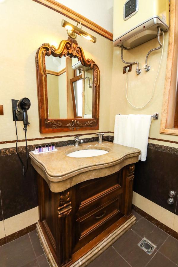 Brilant Antik Center Hotel Tirana Eksteriør billede
