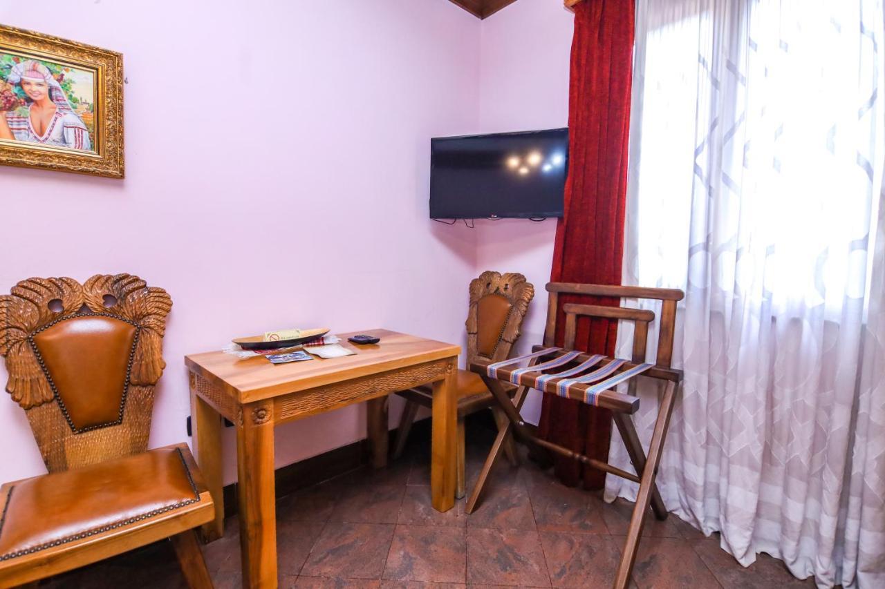 Brilant Antik Center Hotel Tirana Eksteriør billede
