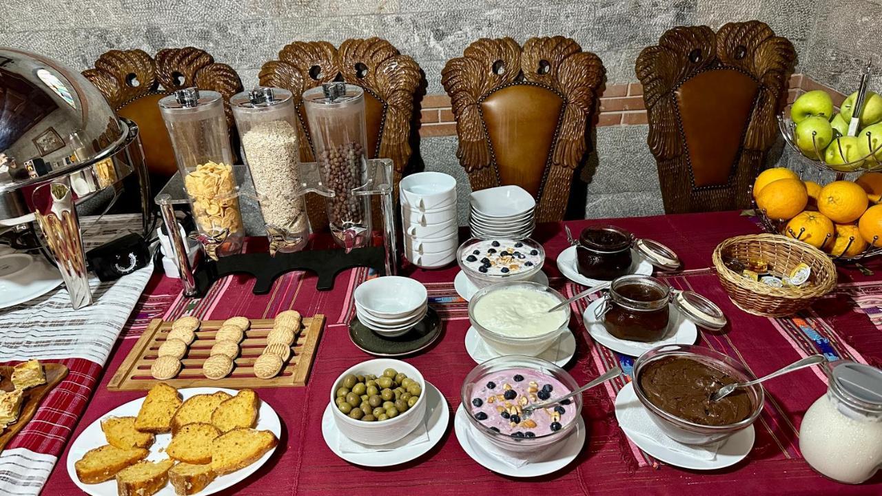 Brilant Antik Center Hotel Tirana Eksteriør billede