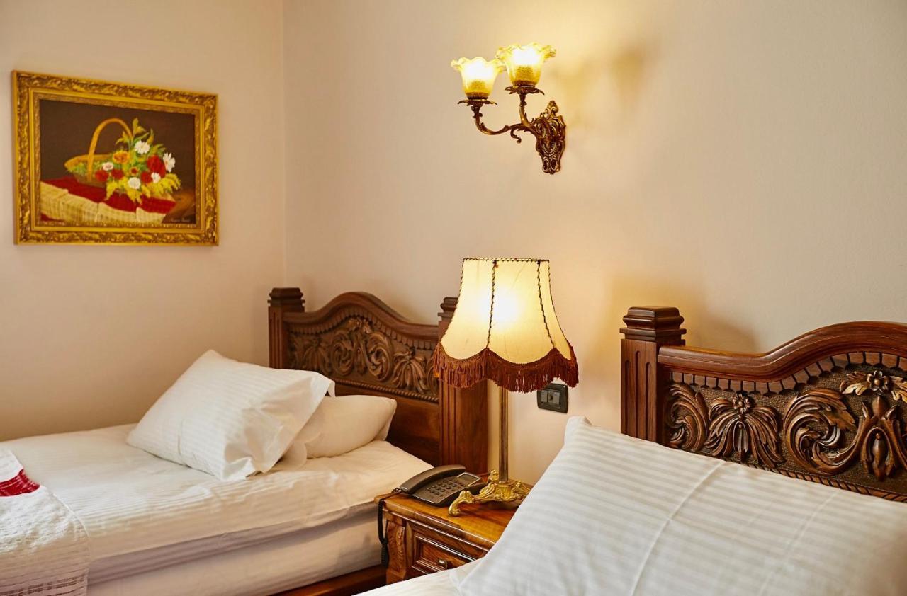 Brilant Antik Center Hotel Tirana Eksteriør billede