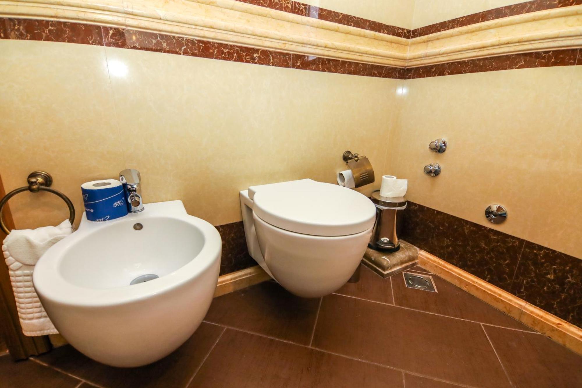Brilant Antik Center Hotel Tirana Eksteriør billede